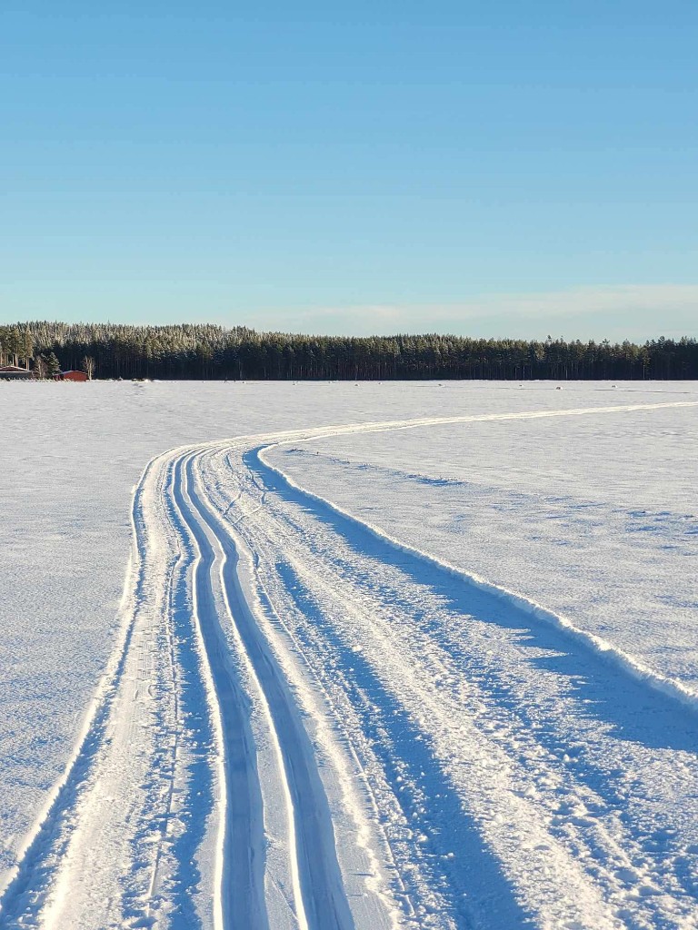Upptäck Krigsflygfält 16